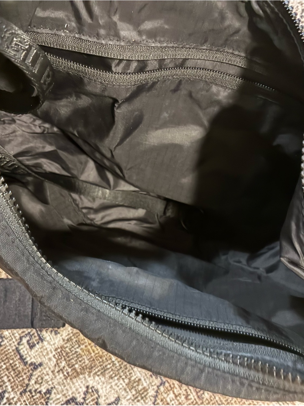 BAGGU Black Crescent medium Shoulder Bag - Picture 3 of 5